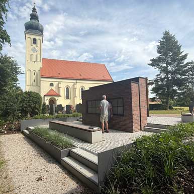 Urnenwand